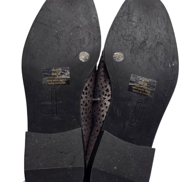 Women's - Vince Camuto Lesta Silver Metallic Leather Oxford Flats, Size 6 - Picture 5 of 8